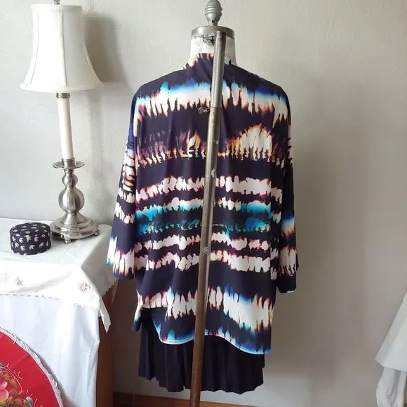 Lucy Activewear Unhindered Wrap Multi Fire Dance - Picture 11 of 15